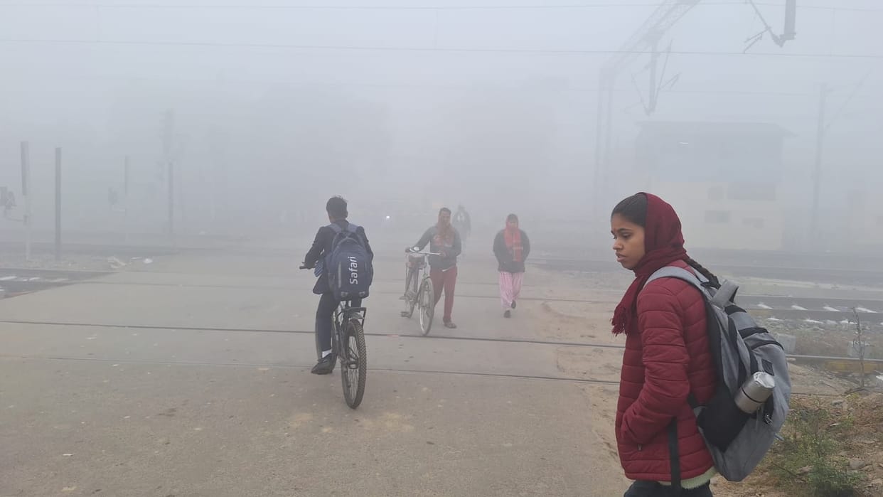 Due to the fog, people faced difficulties, and vehicles moved slowly.