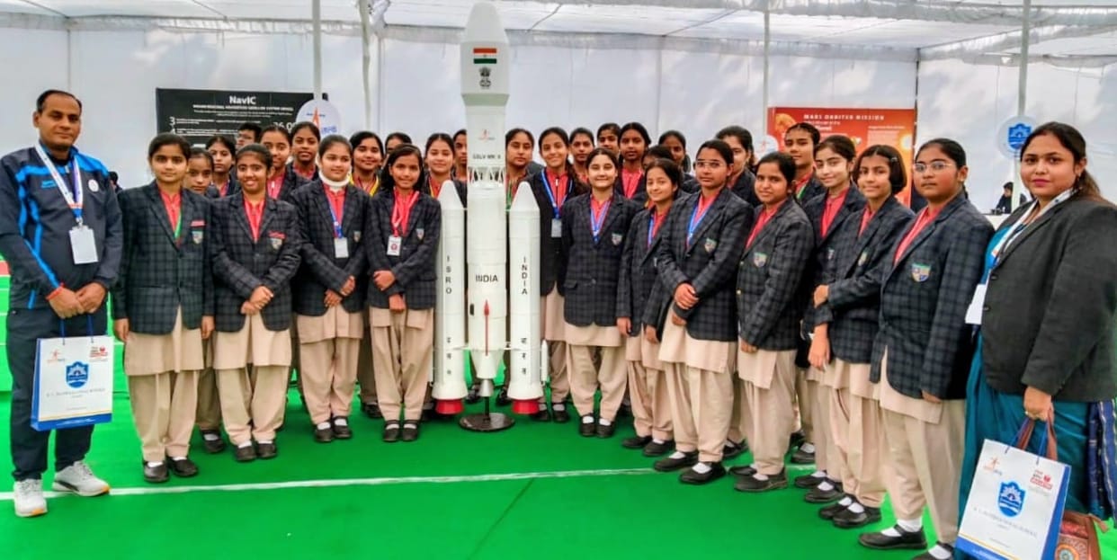 Students visited the space exhibition