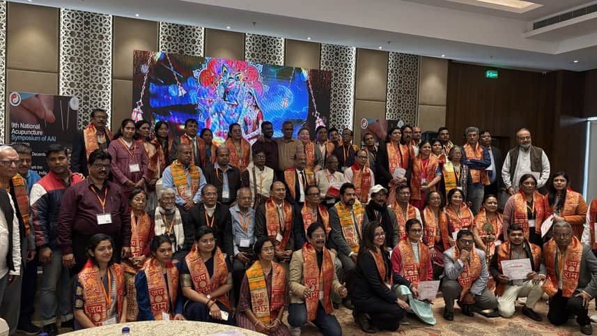9-एक्यूपंक्चर एसोसिएशन ऑफ इंडिया की ओर से आयोजित संगोष्ठी के समापन अवसर पर मौजूद चिकित्सक।-संवा
