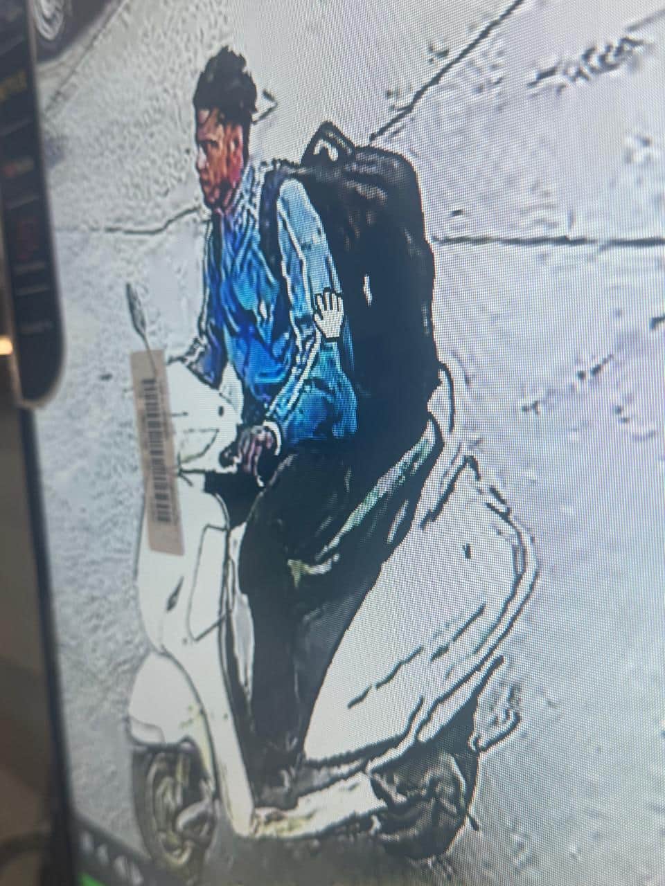 अंबाला कैंट रेलवे स्टेशन से एक्टिवा चोरी करके ले जाता आरोपी। सोशल मीडिया