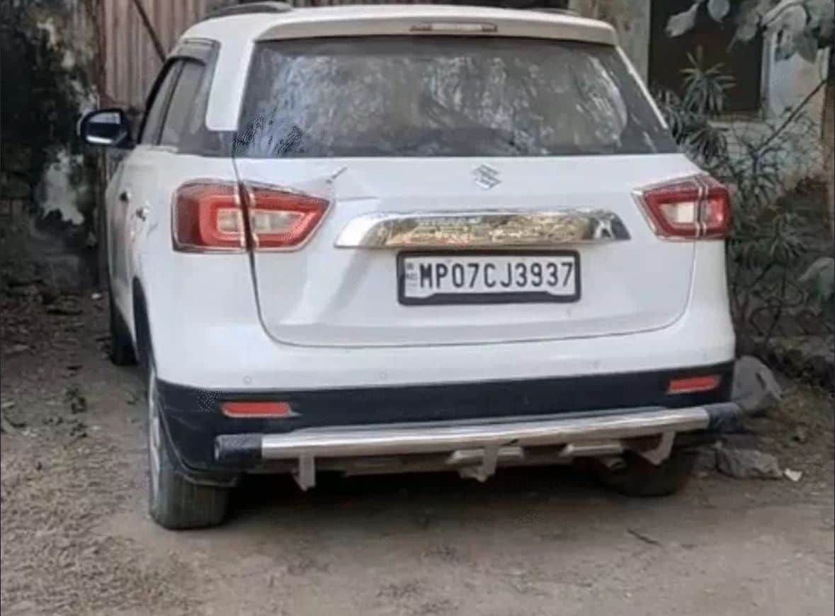 चीते को टक्कर मारने वाली कार