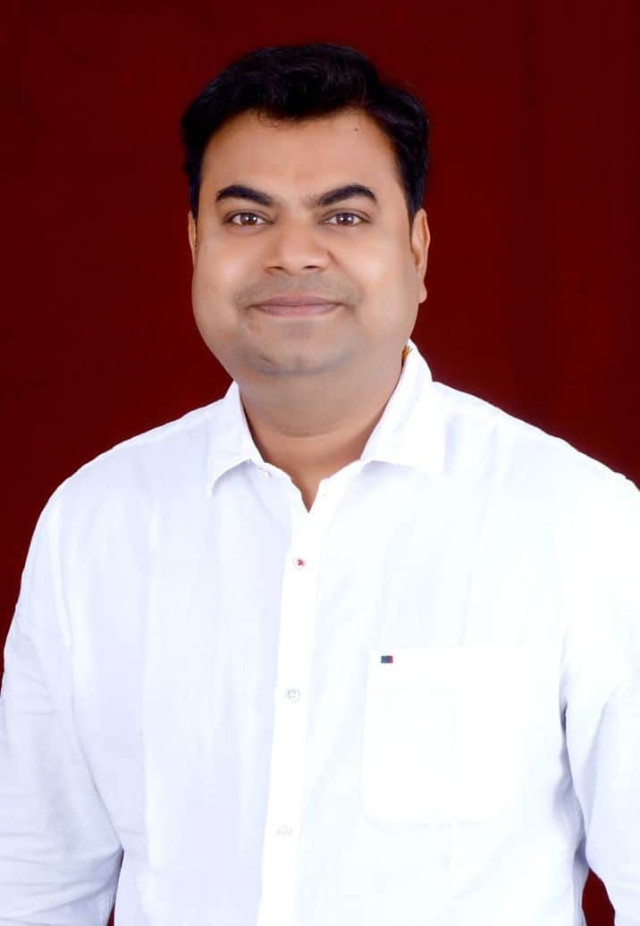 फोटो 20 ज्ञान गुप्ता, सराफा कारोबारी।