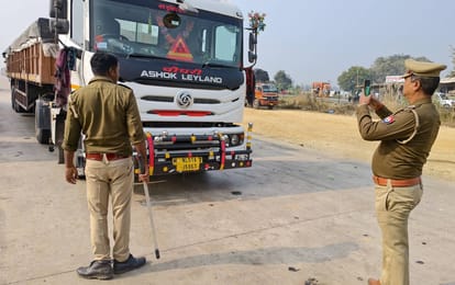 Unnao News: एक्सप्रेसवे पर सड़क घेरकर खड़े 15 वाहनों का चालान unnao news