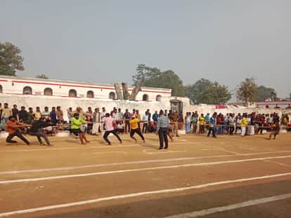 Barrack Six beat Seven by four runs