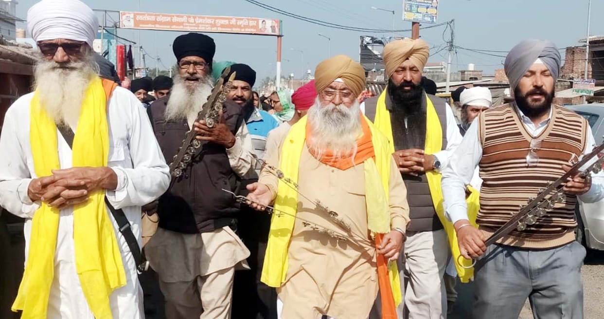 The Nagar Kirtan (religious procession) was welcomed, and devotees bowed before the Guru's divine presence.