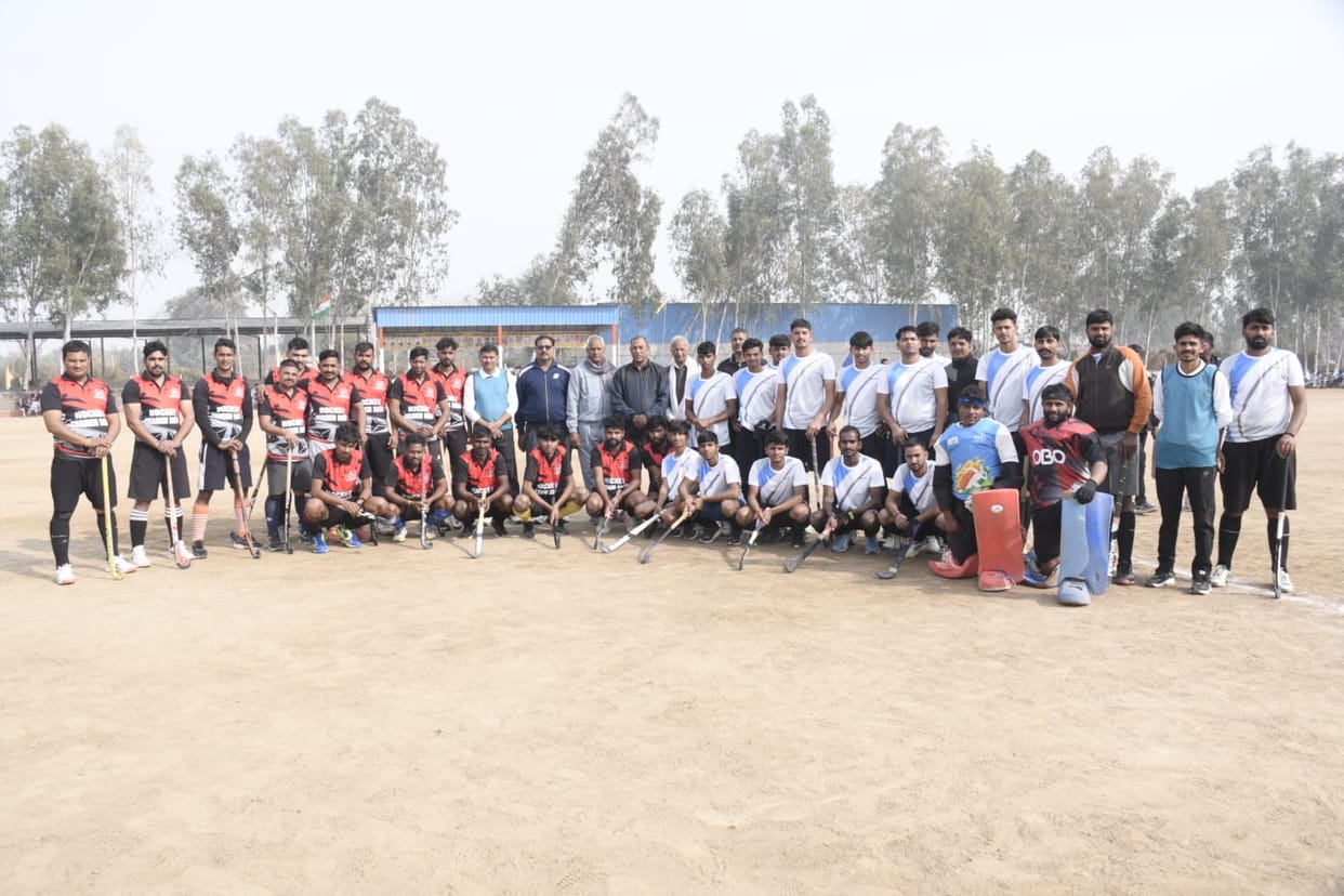 Bapodra defeated Premnagar team in a thrilling hockey match.