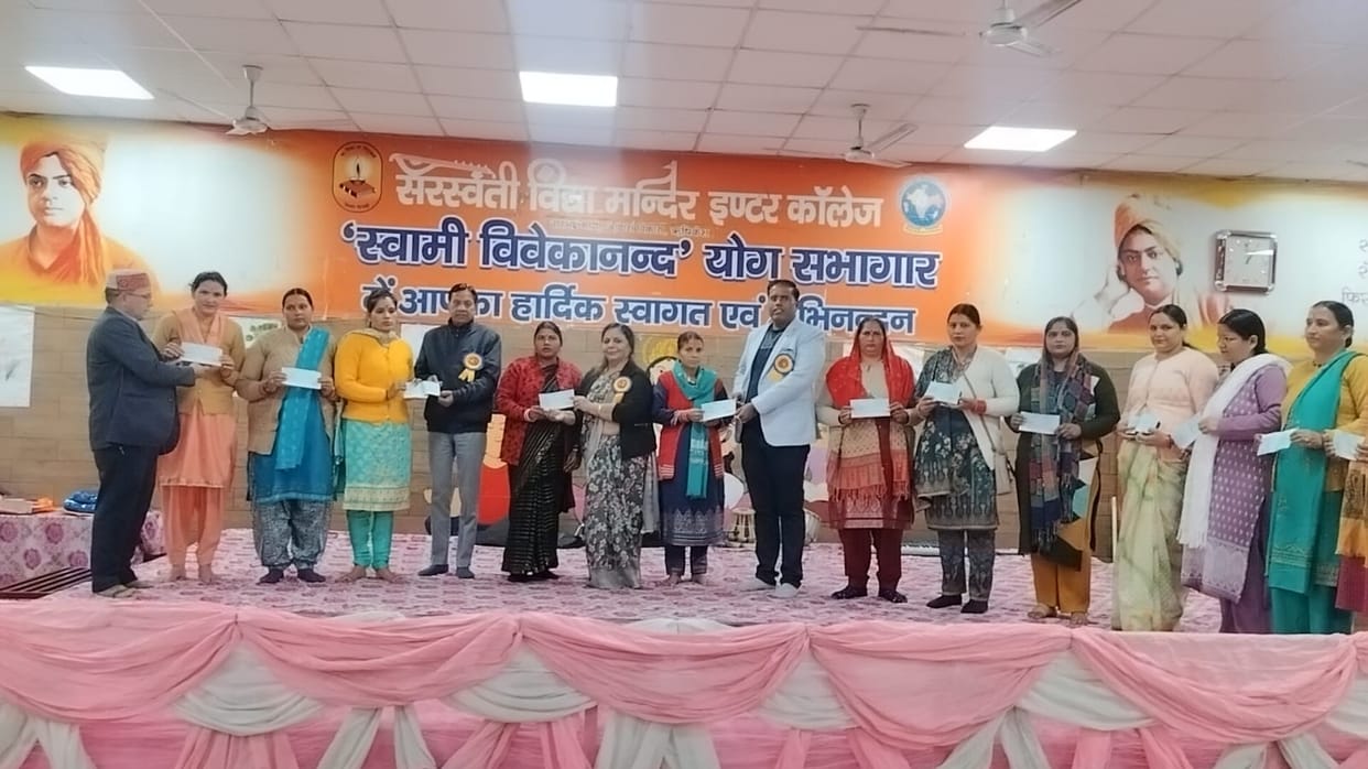 Mothers of meritorious students honored