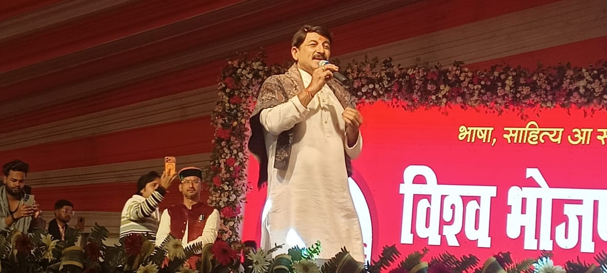 MP Manoj Tiwari's songs won hearts