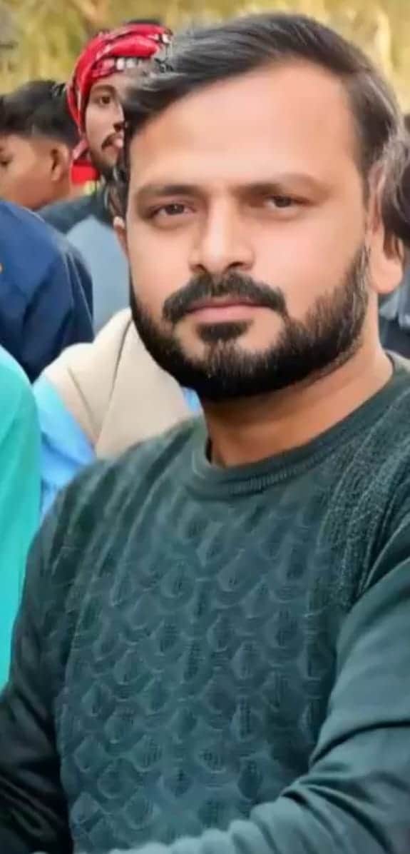 16- मृतक शशि  सिंह