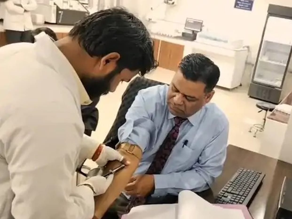 Medical Council team reviews health services, conducts blood tests themselves