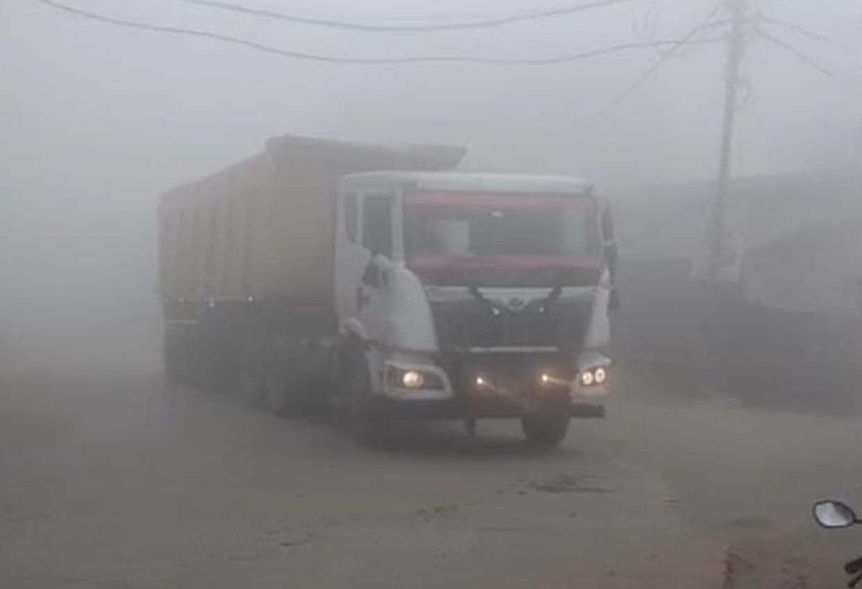 Fog slows down vehicles, bonfires provide relief
