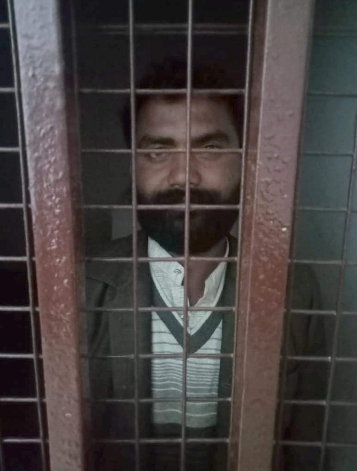 Hotel operator Reelbaaz Locator arrested, brother escapes