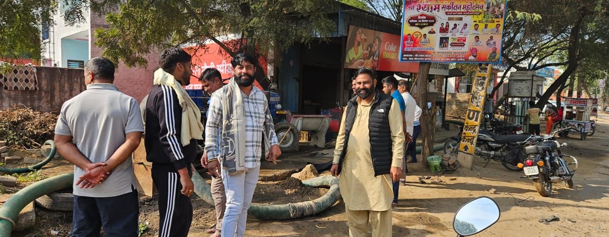 Cleaning of Holiwal Johad begins, bringing relief to the people.