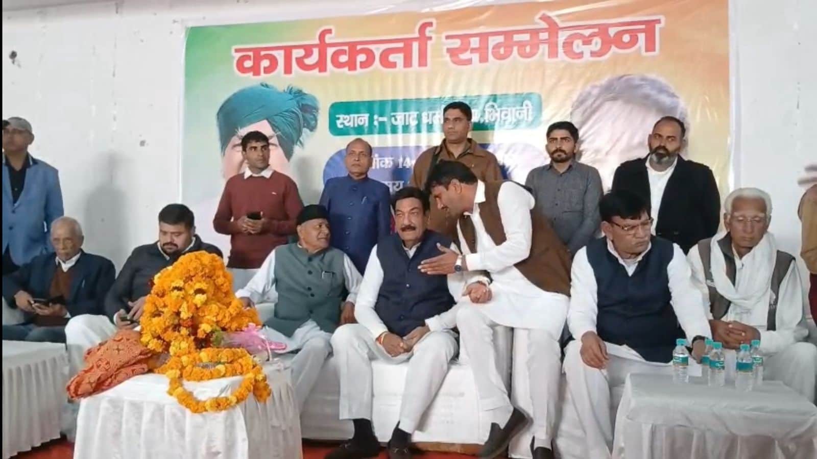 जाट धर्मशाला में पहुंचे पूर्वमंत्री रणजीत सिंह चौटाला।-कांग्रेस पर भी पूर्वमंत्री रणजीत सिंह ने