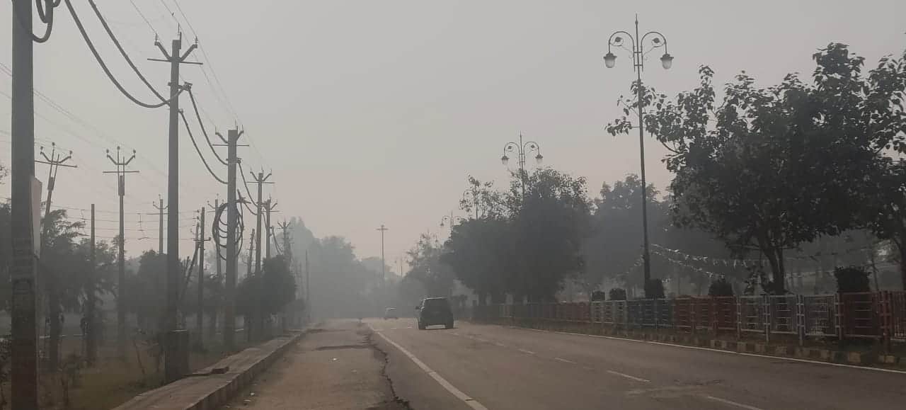 कुरुक्षेत्र। सुबह नौ बजे तक रविवार को इस तरह रही धुंध। संवाद