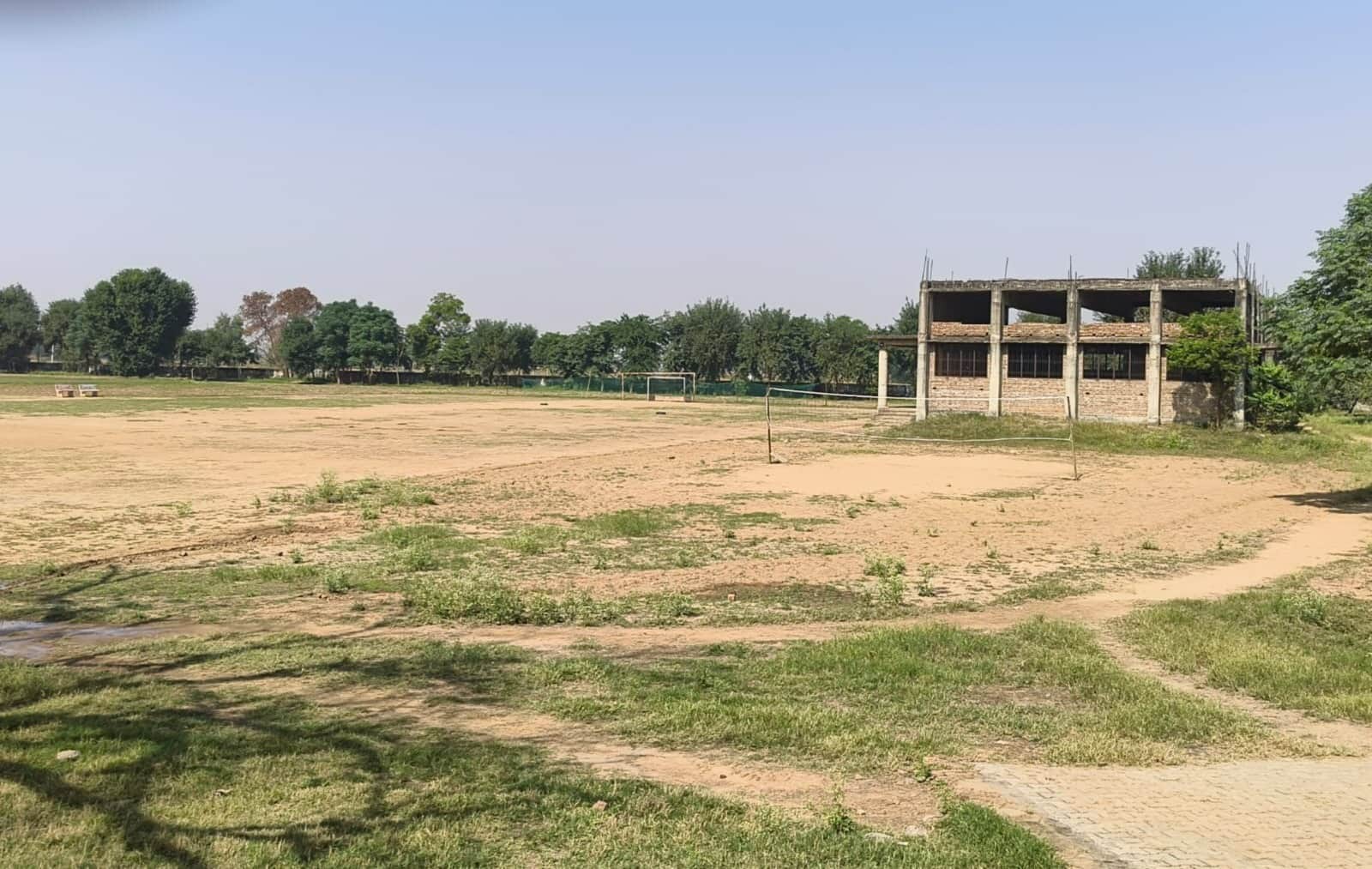 कंवाली गांव में मिनी खेल स्टेडियम की बदहाल दशा। संवाद