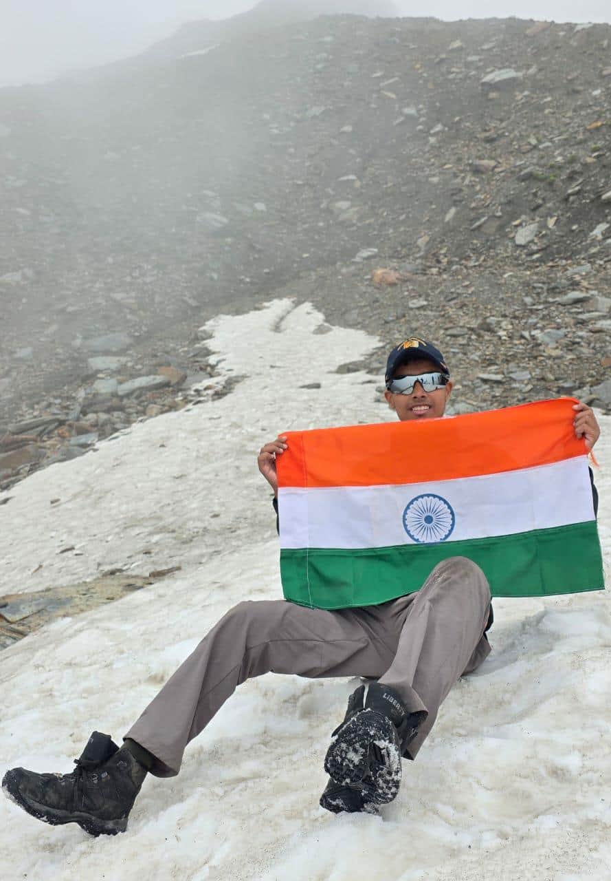 प्रतीक खंडेलवाल