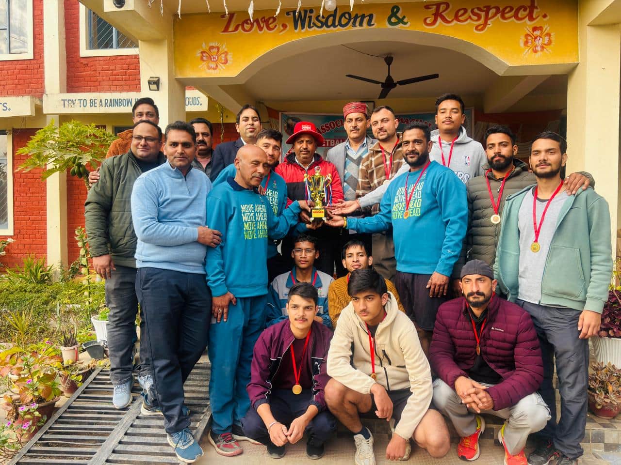 राज्य स्तरीय नेटबॉल प्रतियोगिता में सीनियर वर्ग में मंडी की टीम बनी विजेता। स्रोत : जागरूक पाठक