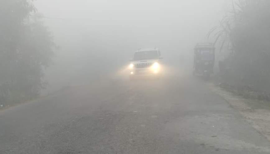 The district remained covered in fog for the third day, with visibility less than 10 metres.