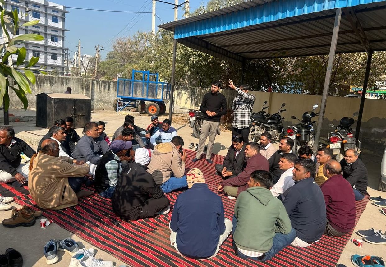 Electricity corporation employees chanted slogans in protest against the online policy.