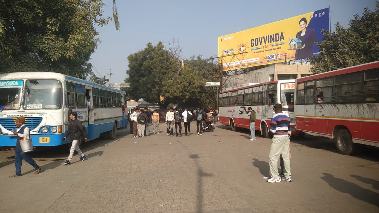 Bus schedules disrupted due to fog