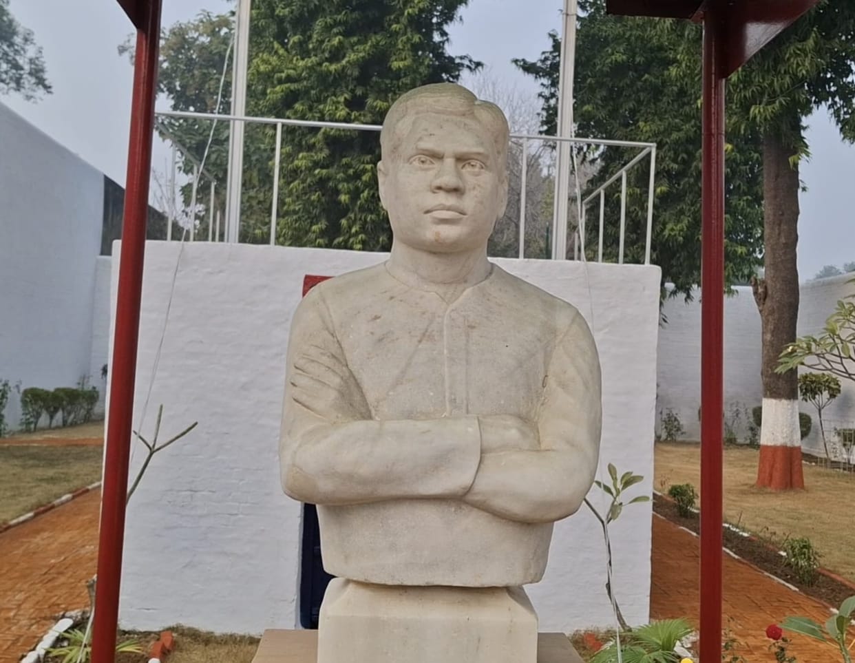 A memorial lamp still burns where Lahiri kissed the noose