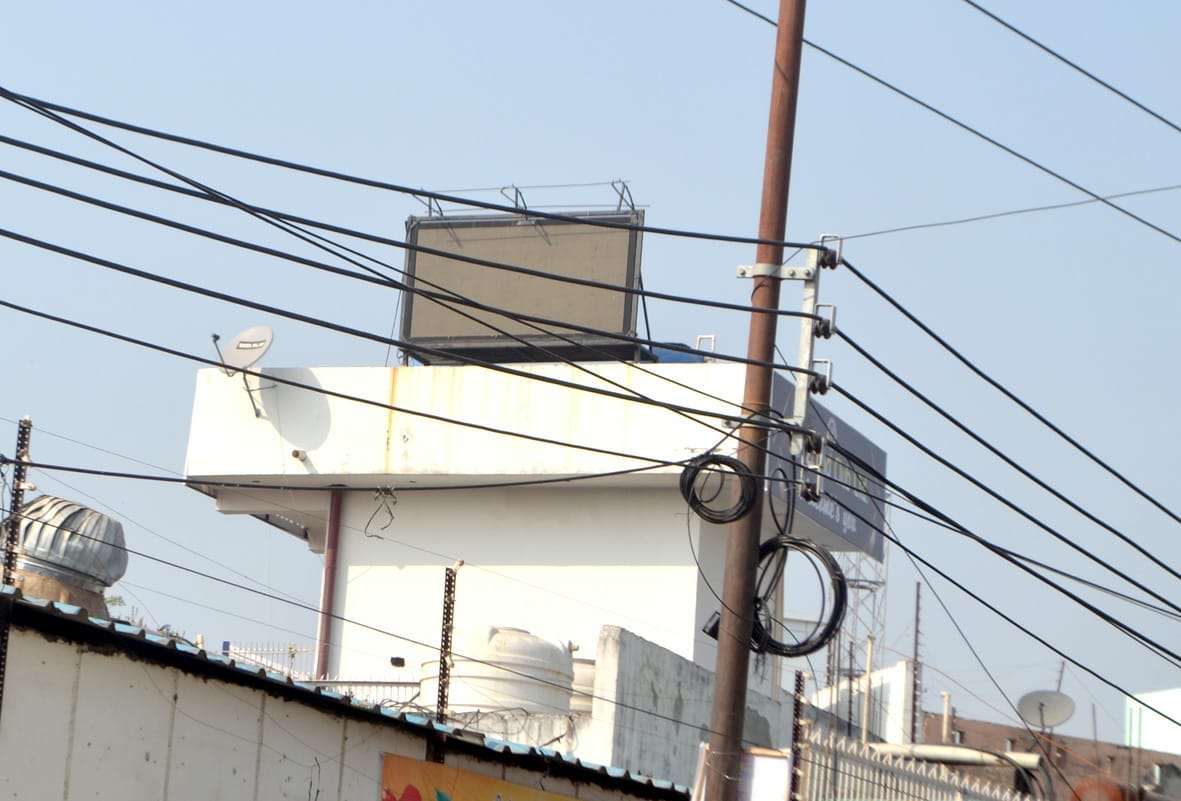 Screen of air monitoring system switched off at Club Crossroads