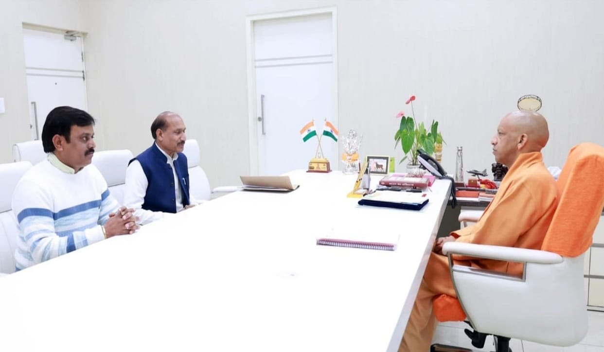 Former MLA Shiv Singh Chak met the Chief Minister, discussed the problems of Tundla