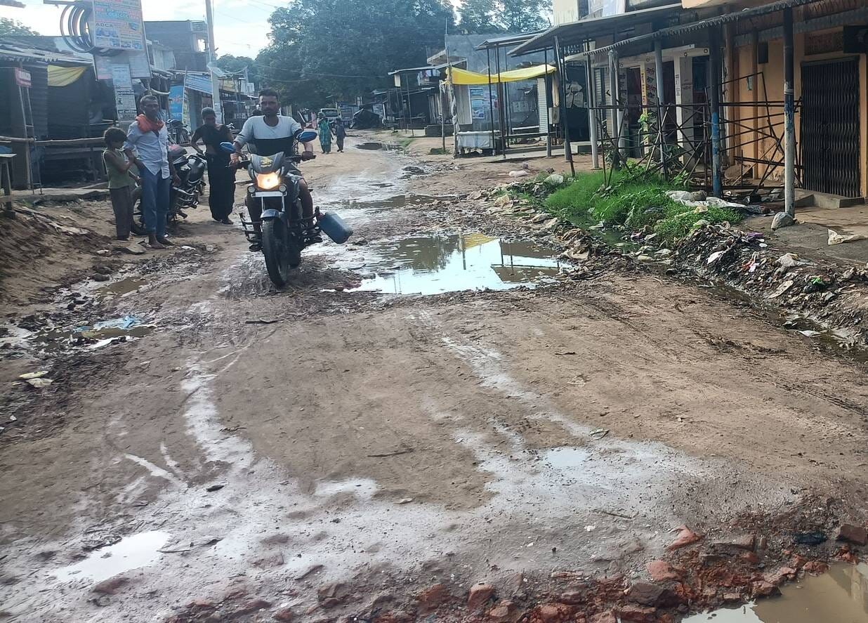 Potholes on the road have increased people's problems.
