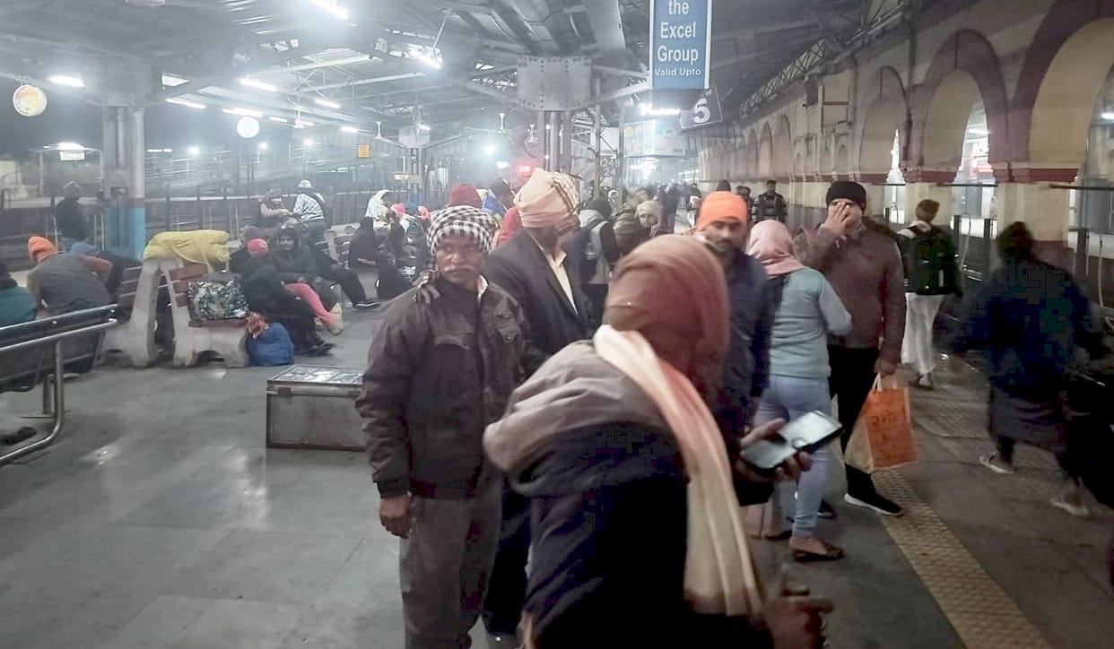 Fog at night...railway affected, Northeast canceled