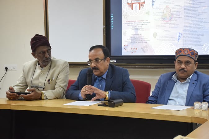 30 scientists from five countries will discuss the origins and present of Ayurveda at BHU