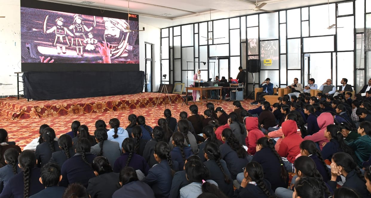 Sand art show organized to commemorate the martyrdom of the brave Sahibzadas.