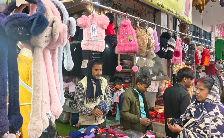 As the cold increases, fashion also becomes warmer