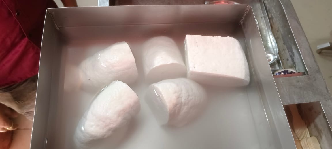 Paneer (Indian cheese) contains palm oil instead of milk fat... Be cautious!
