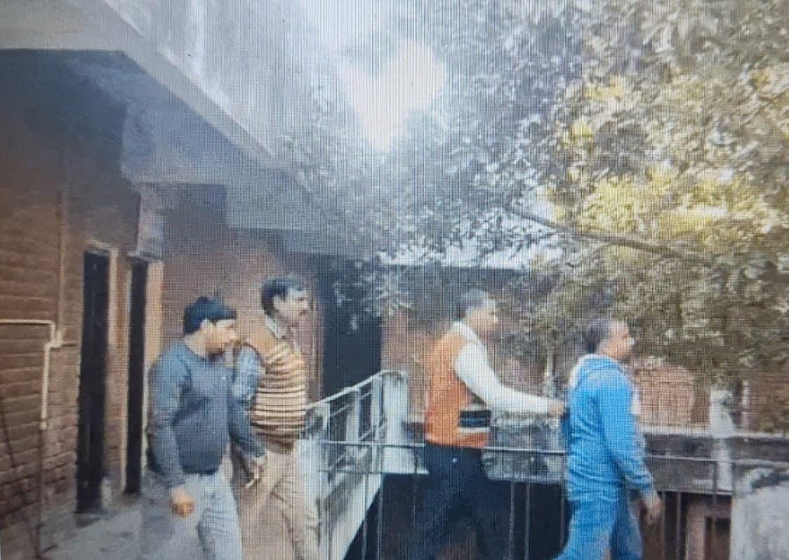 The ACB (Anti-Corruption Bureau) caught a clerk and a lineman accepting bribes.