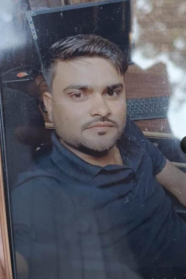 फोटो - 08 मृतक अमरेंद्र तिवारी।