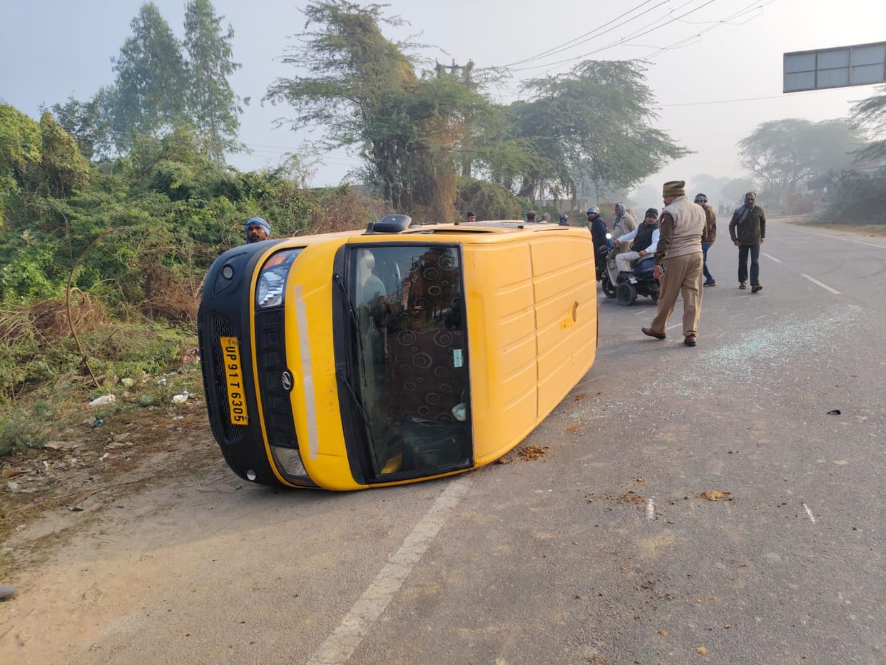 School van overturns, six children injured.