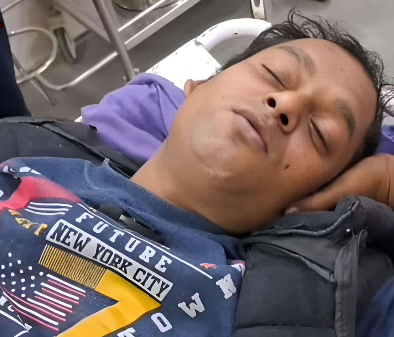 घायल संजय। संवाद