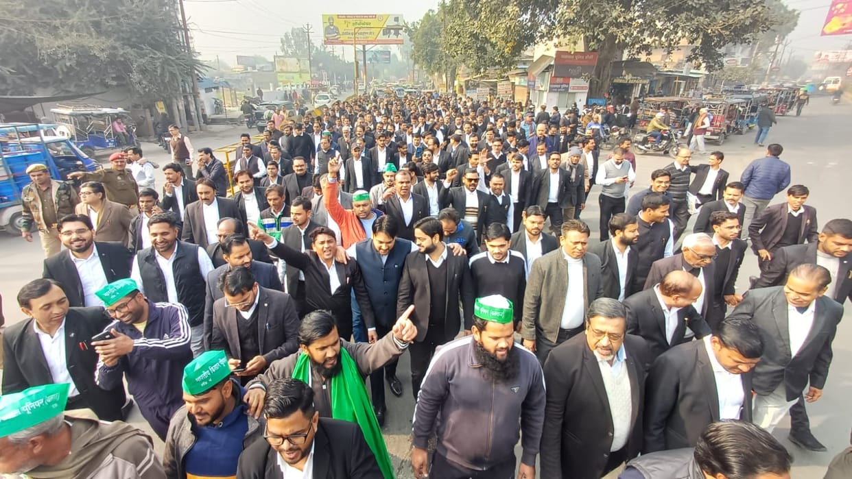 Advocates hit the streets demanding a High Court bench, disrupting judicial work