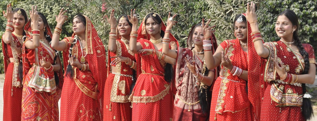 Students' talent displayed in Yuva Utsav, Ghazipur team tops in singing and science