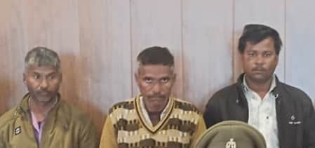 पकड़े गए आरोपी। स्रोत पुलिस विभाग