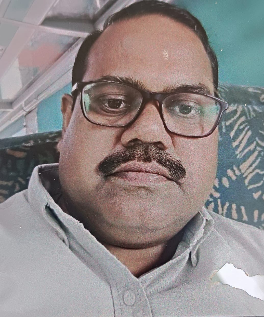 Senior insurance company manager dies after car collides with pickup