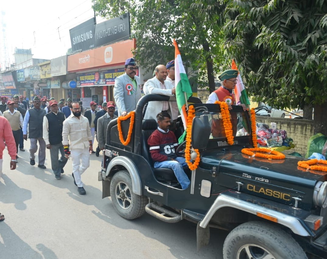 Victory Day: A rally was held to pay tribute to the martyrs.