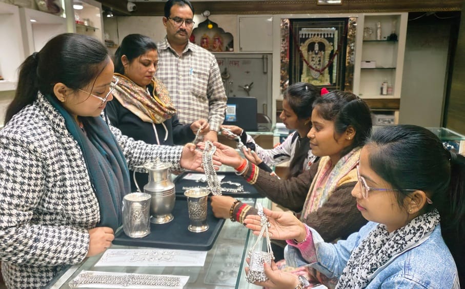Bullion trade slows down due to rise in silver prices
