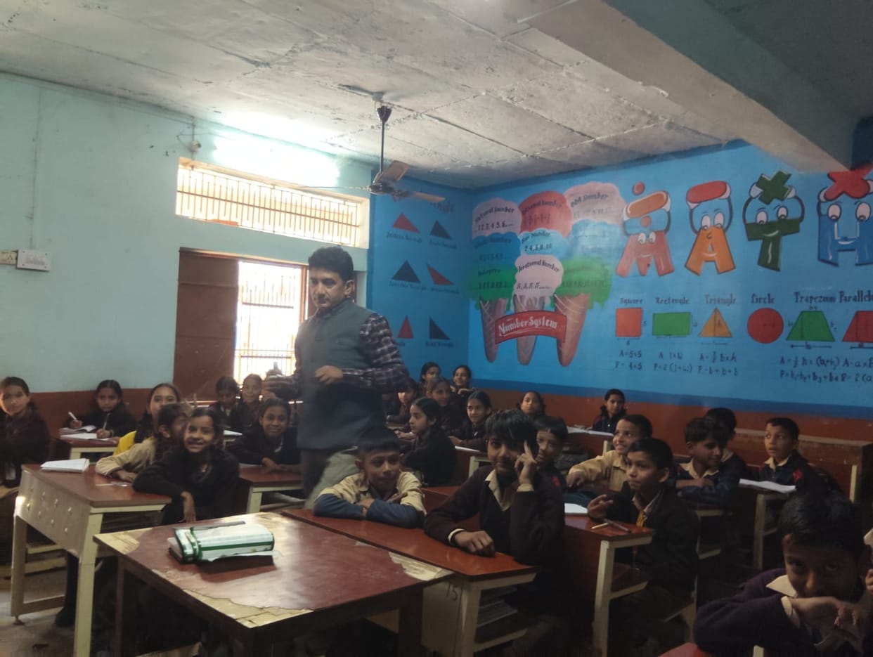Teach girl students the tricks of natural farming
