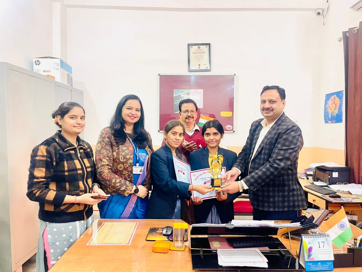 Rashmi wins the speech competition