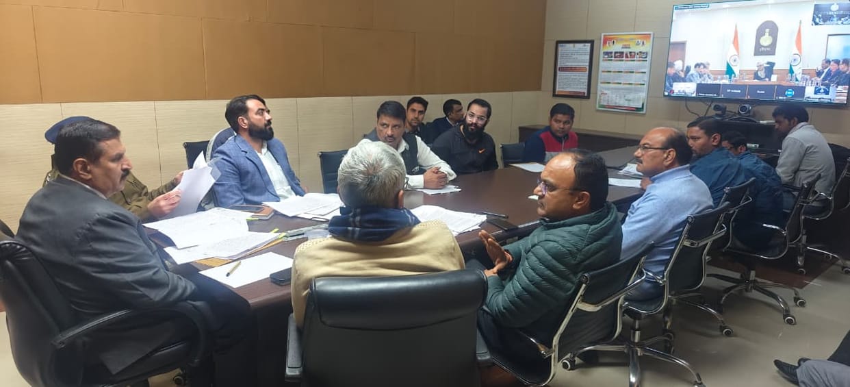 Chief Secretary held a review meeting regarding the rehabilitation of stray cattle.