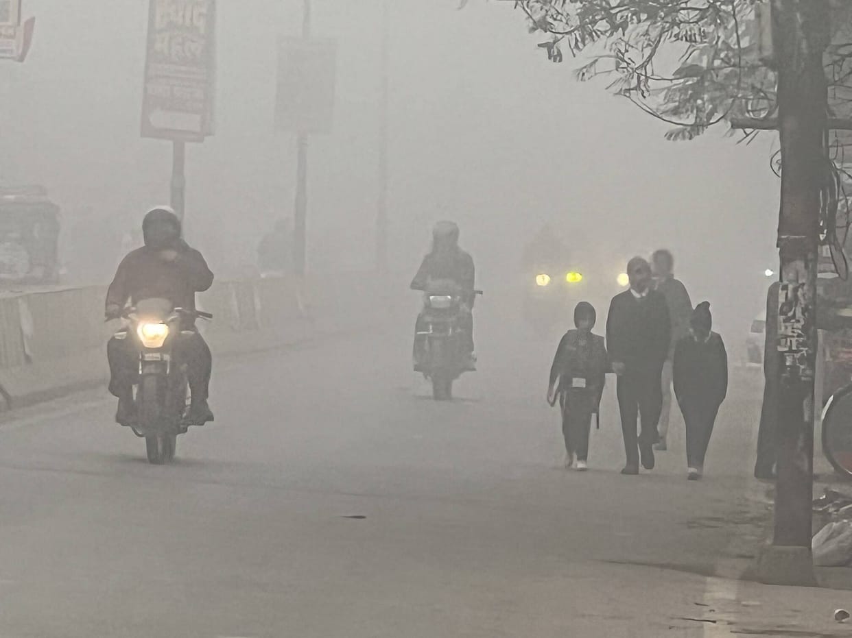The heaviest fog of the season, visibility was two meters, and vehicle speed slowed down.