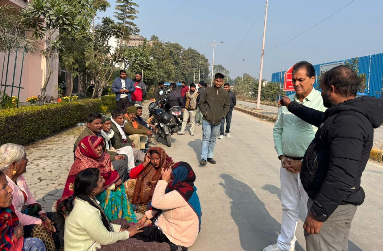 MLA Premchand Agarwal met the victim's family