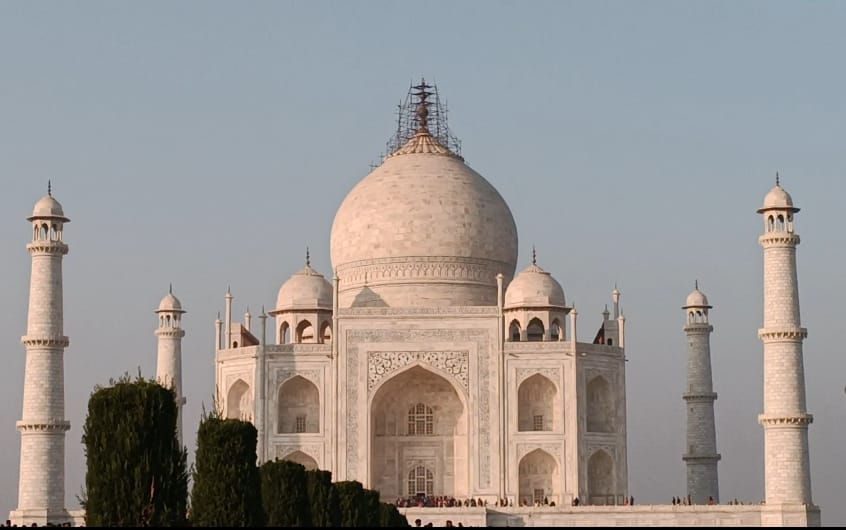New Year Agra Trip under Budget Best Destination to visit under ₹2000 loved by Foreign Tourists